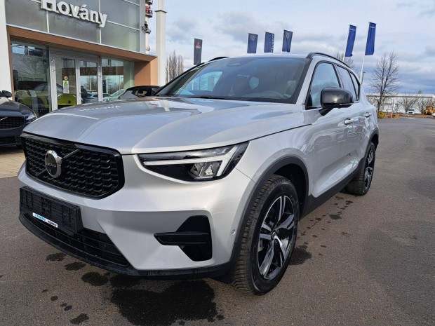 Volvo XC40 2.0 [B4] Mhev Ultimate Dark DCT Azon...